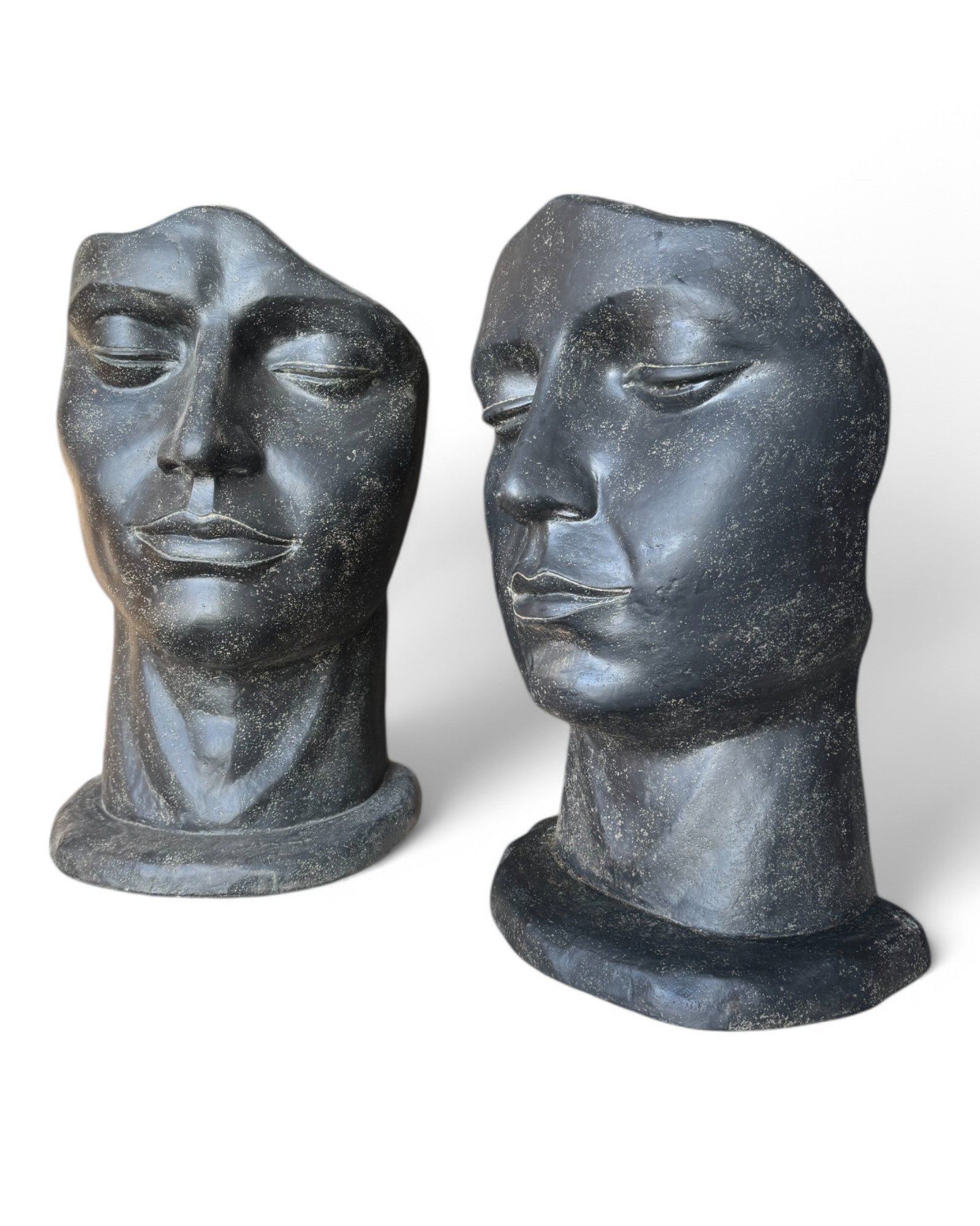 Männliche Gesichtsskulptur - Garten, Terrasse, Eingangsbereich - Robust und ästhetisch – Schlafendes Gesicht aus Betonguss – 125x77x50 cm - FaHome