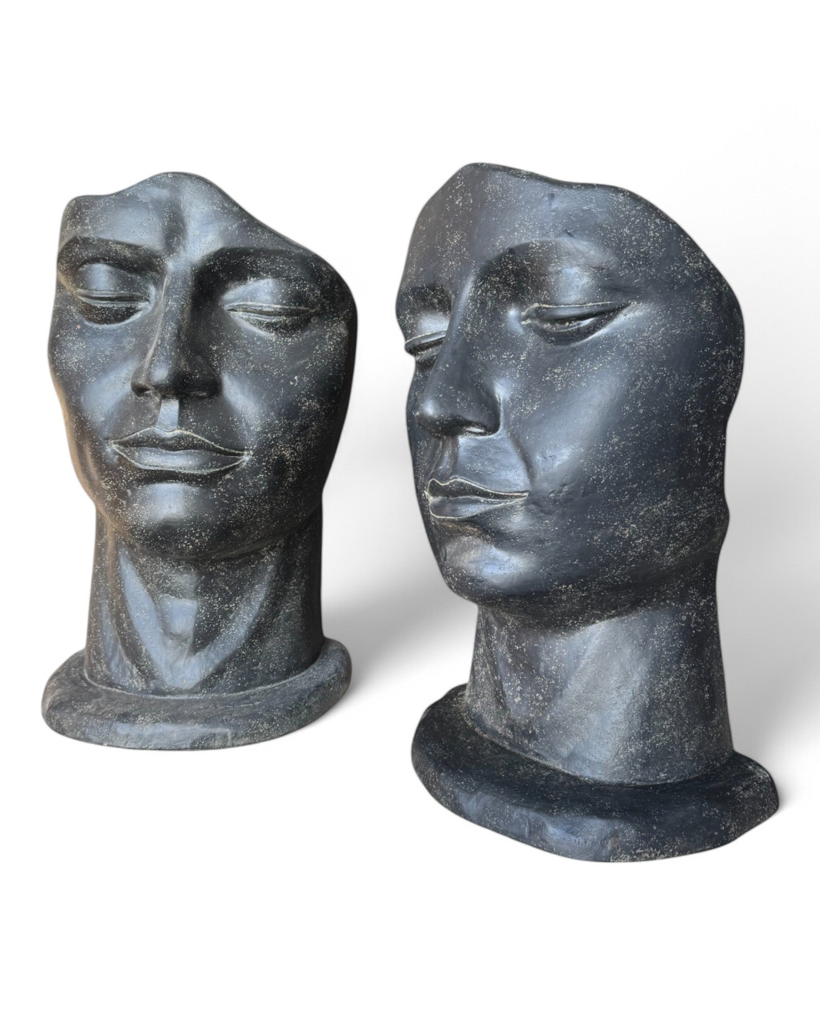 Weibliche Gesichtsskulptur - Garten, Terrasse, Eingangsbereich - Robust und ästhetisch – Schlafendes Gesicht aus Betonguss – 118x70x47 cm - FaHome