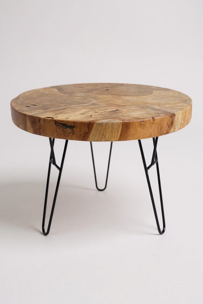Wooden coffee table – side table – with three metal legs – round made of teak – 60x60x43 cm