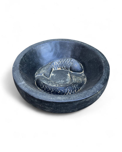 Fischmotiv Wasserschale - Garten Deko Wasserbecken - Wetterfest – Zwei Fische als Motiv aus Stein Schwarz Golden - 15x30x30 cm - FaHome