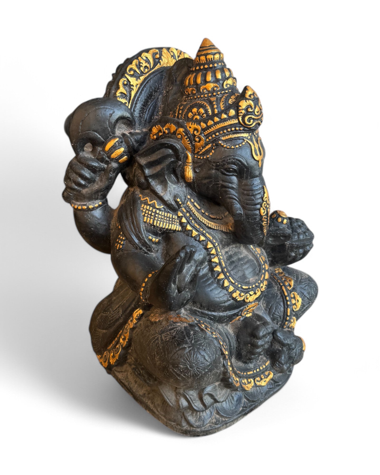 Ganesha Skulptur - Deko Garten Statue - Hindu Gottheit des Glückes - Betonguss Elefant Schwarz Gold - 80x50x41 cm - FaHome