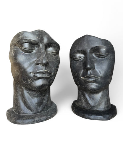 Männliche Gesichtsskulptur - Garten, Terrasse, Eingangsbereich - Robust und ästhetisch – Schlafendes Gesicht aus Betonguss – 125x77x50 cm - FaHome