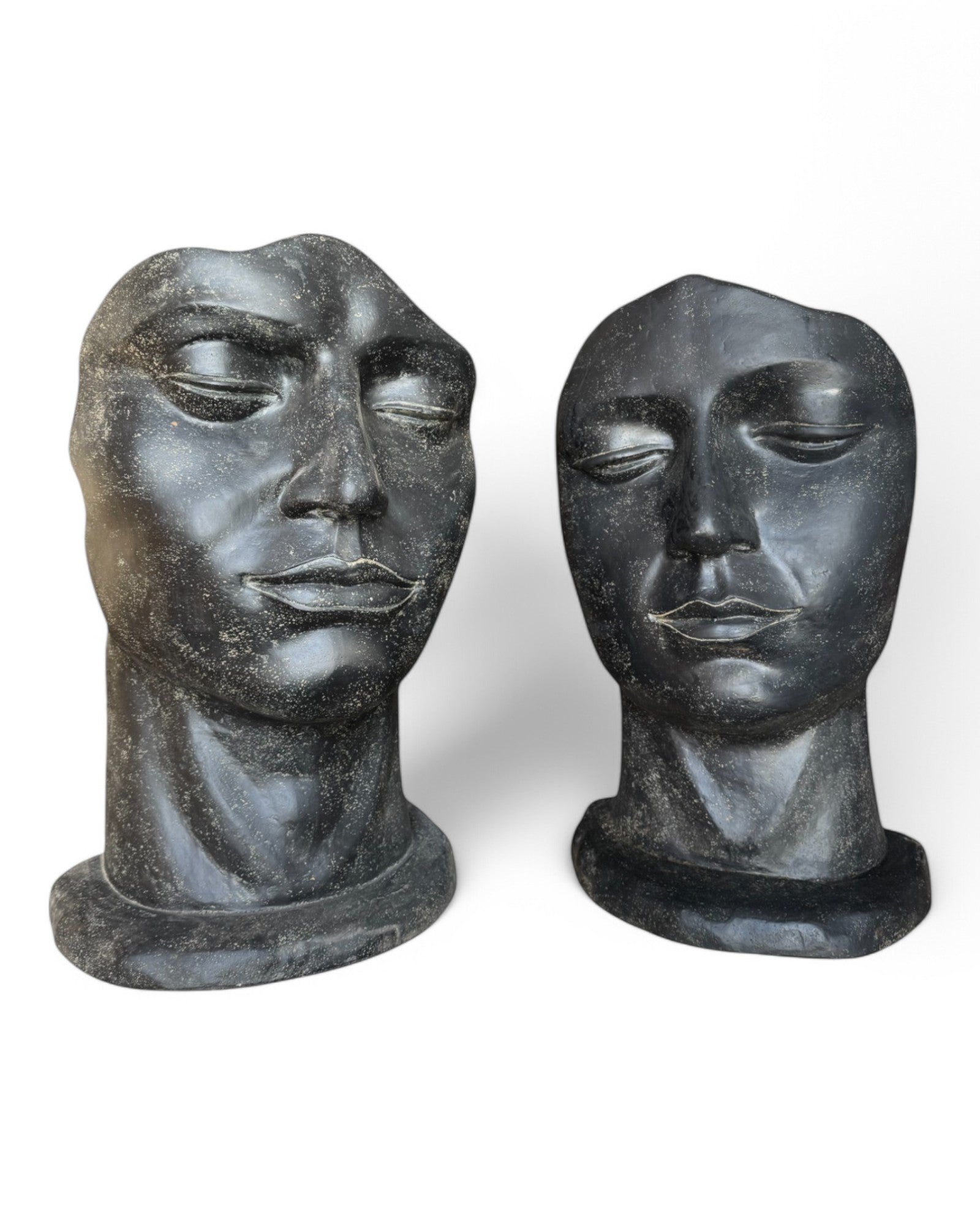 Weibliche Gesichtsskulptur - Garten, Terrasse, Eingangsbereich - Robust und ästhetisch – Schlafendes Gesicht aus Betonguss – 118x70x47 cm - FaHome