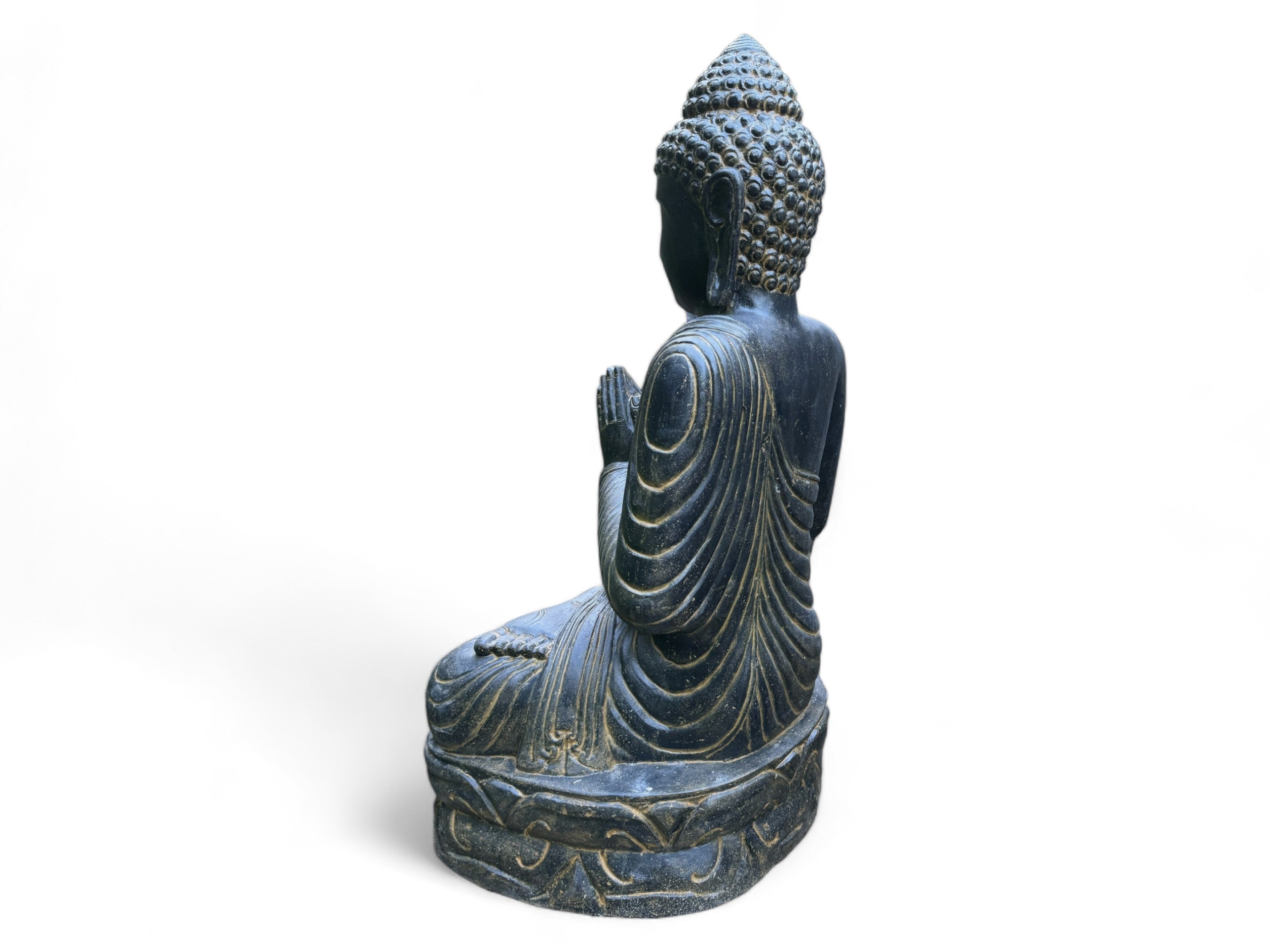 Wetterfeste Buddha Stein Statue, 150cm - Harmonisierende Skulptur für Außenbereich aus Lavasand Steingemisch